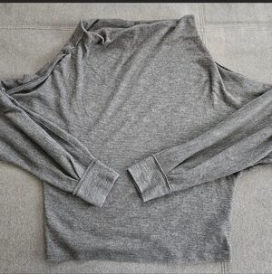 We The Free Loose Fitting Gray Sweater Relaxed Boho Size Medium Off Shoulder